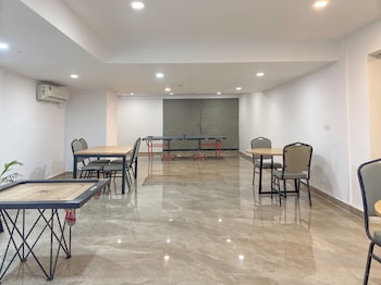 housr sector 49 gurgaon near spaze it