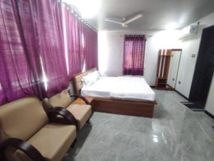 hotel pooja inn and restauants and lodge