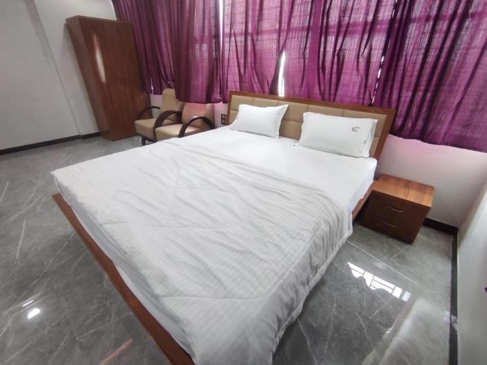 hotel pooja inn and restauants and lodge
