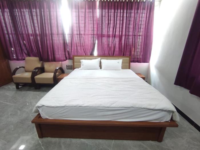 hotel pooja inn and restauants and lodge