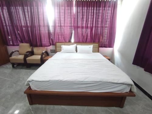hotel pooja inn and restauants and lodge