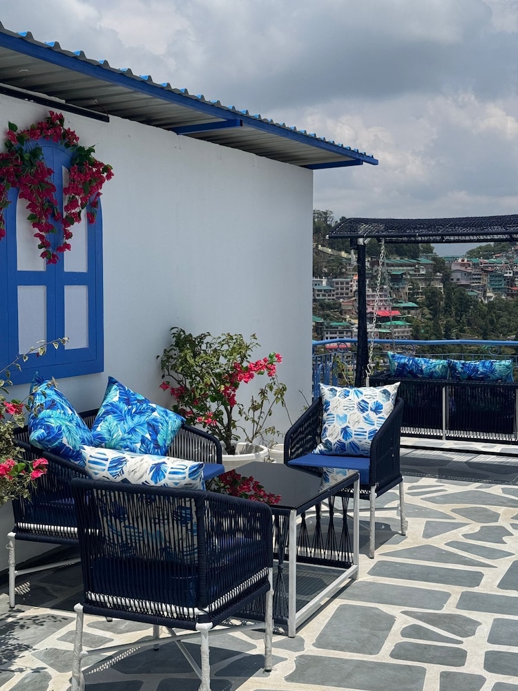 a santorini home by le reve