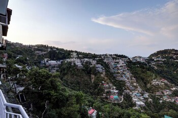 a santorini home by le reve