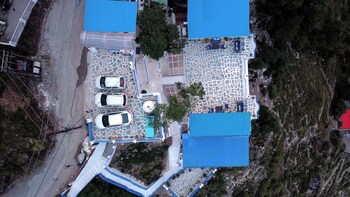 a santorini home by le reve