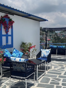 a santorini home by le reve