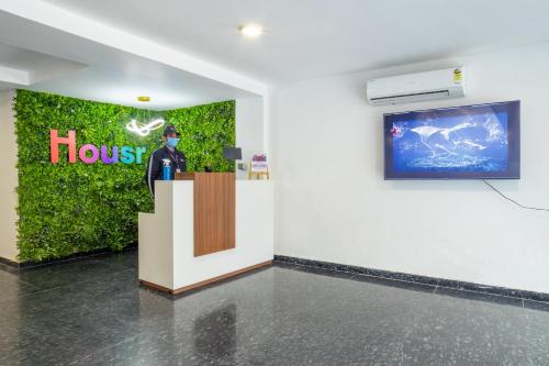 housr 46 m2k corp near park hospital