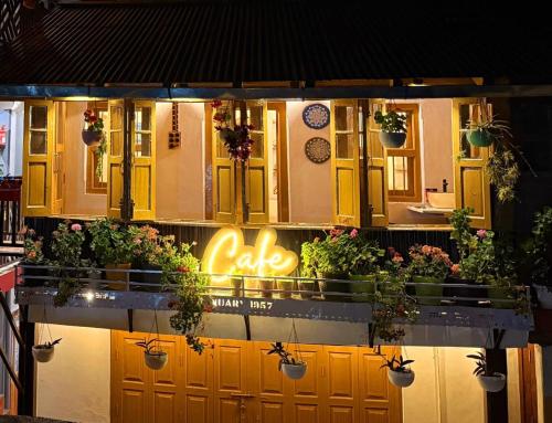 happy himalayan homes