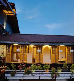 happy himalayan homes