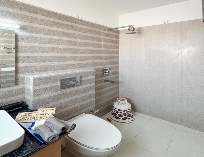 housr sector 28 gurgaon near iffco chowk