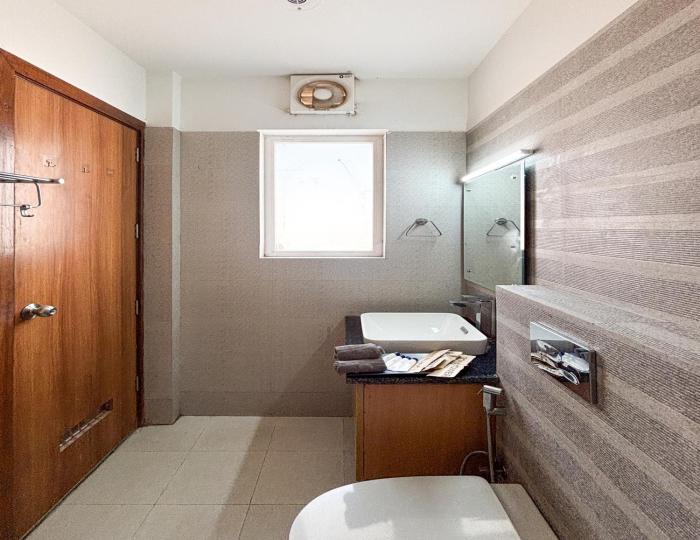 housr sector 28 gurgaon near iffco chowk