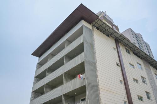 Housr Sector 28 Gurgaon Near Iffco Chowk,,4 star