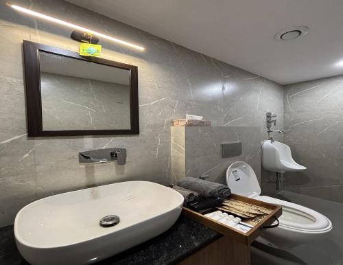 housr sector 28 gurgaon near iffco chowk