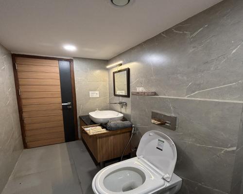 housr sector 28 gurgaon near iffco chowk