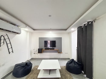 housr sector 45 gurgaon near huda city