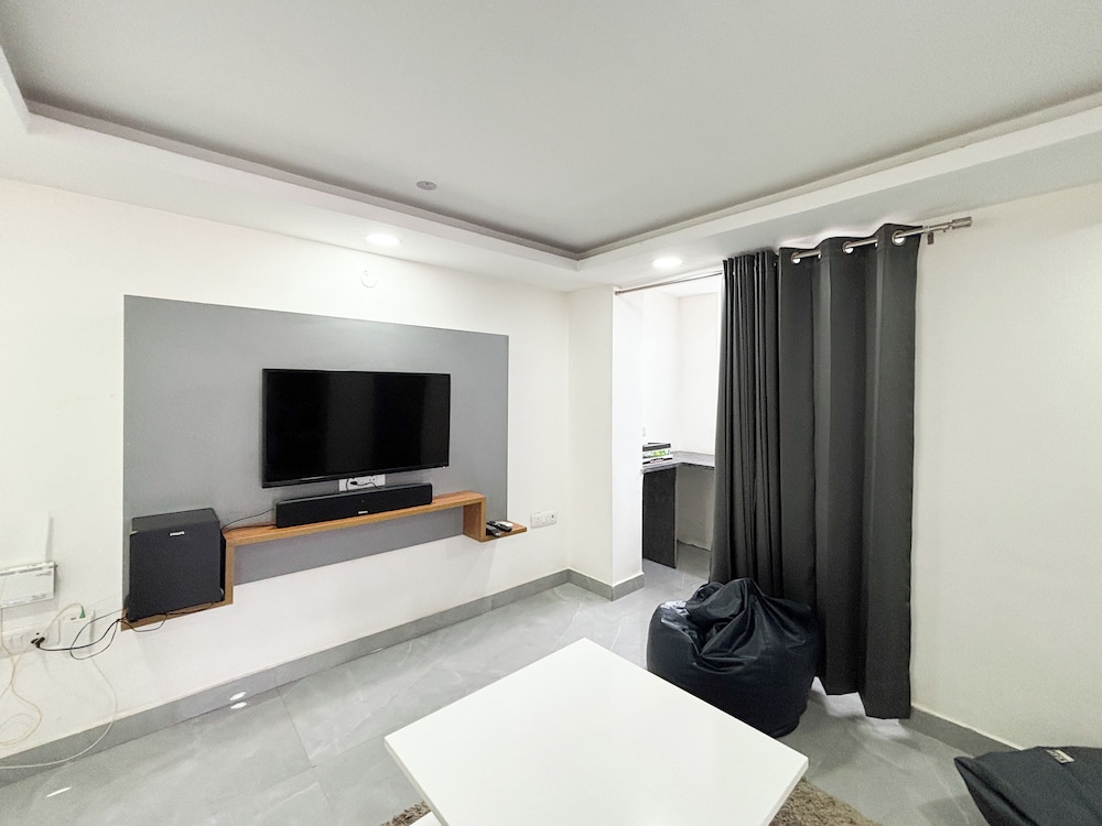 housr sector 45 gurgaon near huda city