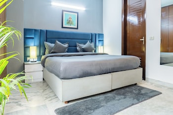 housr 2 bhk apartment sector 39 gurgaon