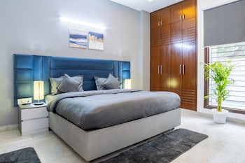 housr 2 bhk apartment sector 39 gurgaon