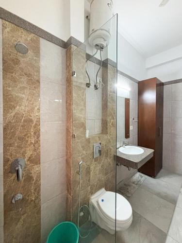 housr 2 bhk apartment sector 39 gurgaon