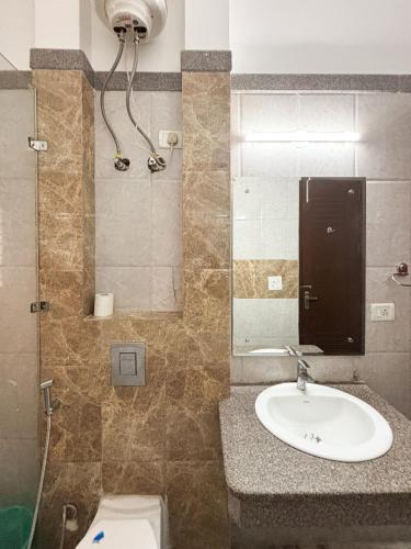 housr 2 bhk apartment sector 39 gurgaon