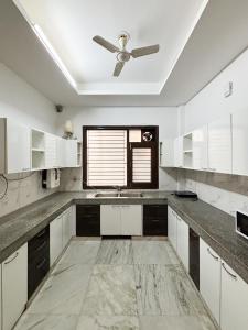 housr 2 bhk apartment sector 39 gurgaon
