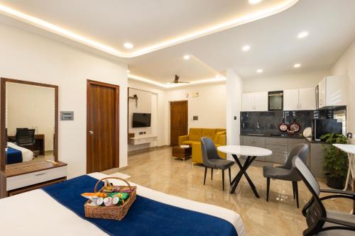Elysium Studio Suites,,3 star