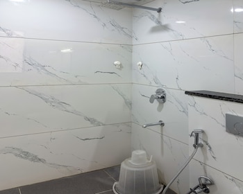 housr studio rooms sector 30 gurgaon