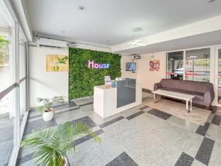 Housr 1 Rk Sector 27 Gurgaon Golf Course,,4 star