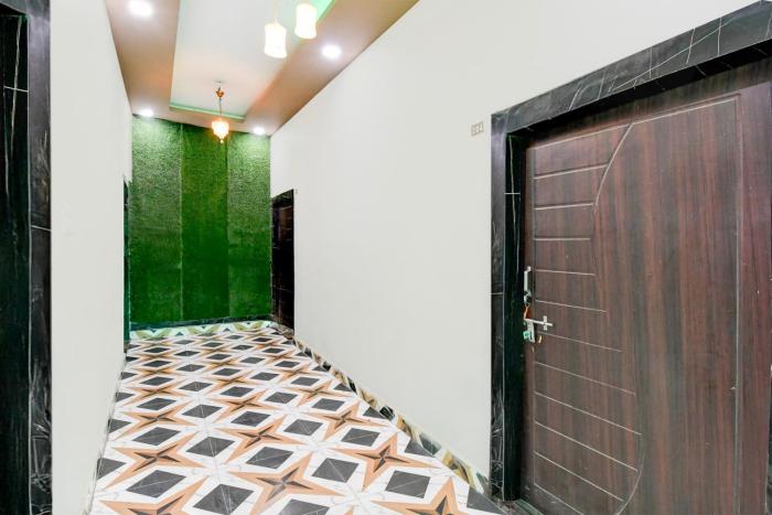 hotel o jhusi station formerly rajaram singh blessing garden