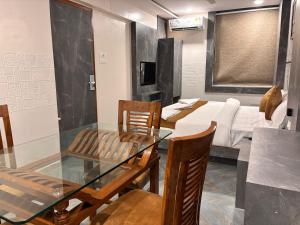 Hotel Arts Palace,,3 star