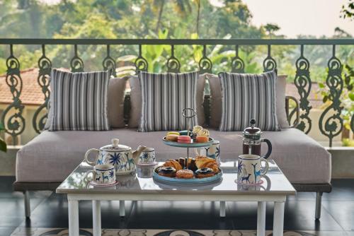 ama stays and trails lamp house goa