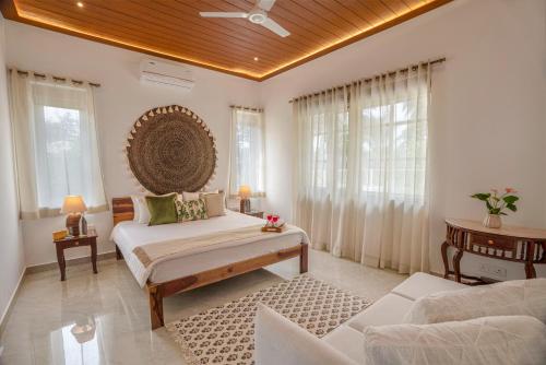 ama stays and trails lamp house goa