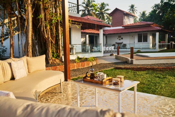 ama stays and trails lamp house goa