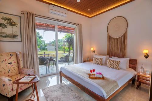 ama stays and trails lamp house goa