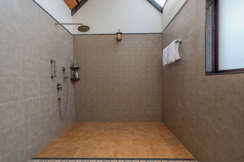 ama stays and trails kuteeram bangalore