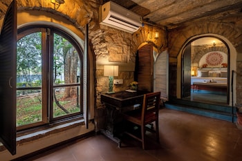 ama stays and trails kuteeram bangalore