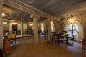 ama stays and trails kuteeram bangalore