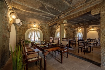 ama stays and trails kuteeram bangalore