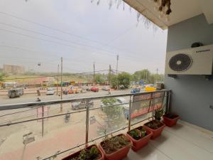 home escape 2bhk casa near mahakal city centre