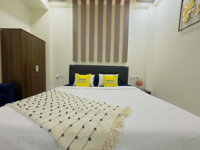 home escape 2bhk casa near mahakal city centre