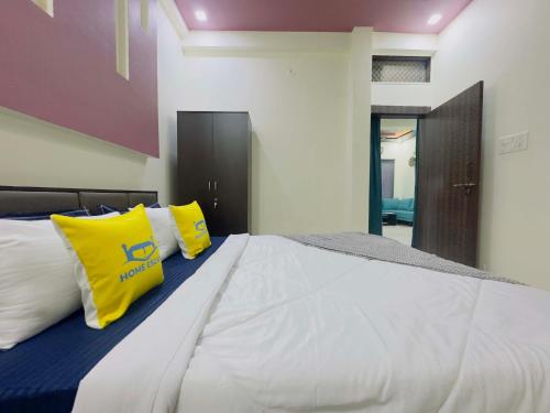 home escape 2bhk casa near mahakal city centre