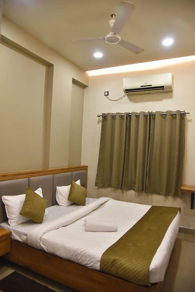 aarchi international