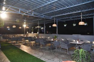 Aarchi International,,3 star