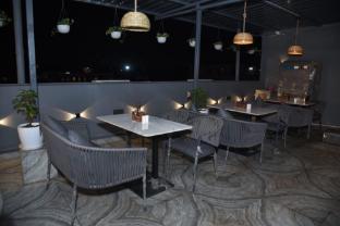 Aarchi International,,3 star