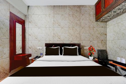 super collection o omni bus terminal gandhipuram formerly apple grand