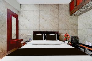 super collection o omni bus terminal gandhipuram formerly apple grand