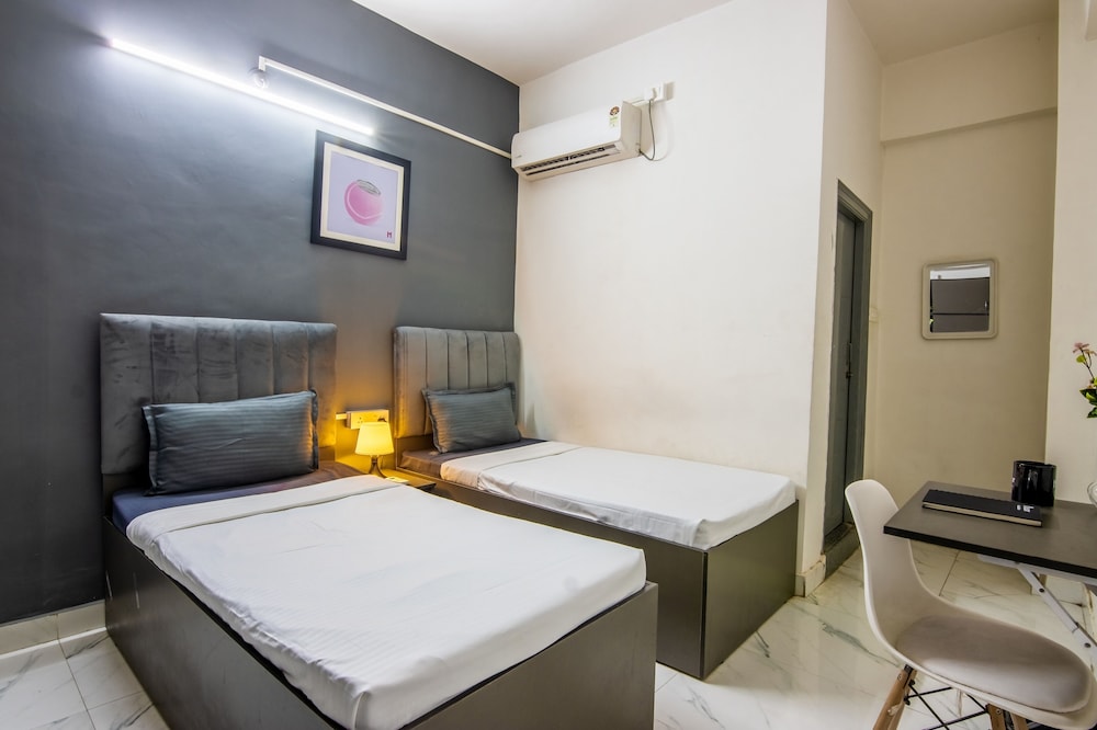 housr q city hyderabad near us consulate