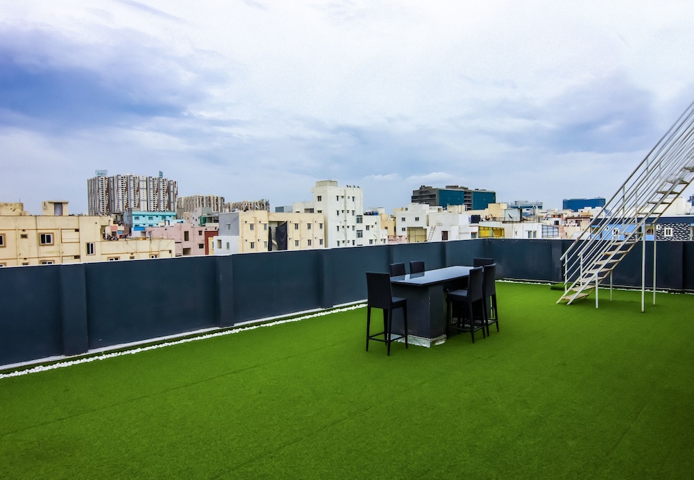 housr q city hyderabad near us consulate