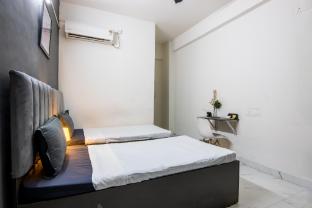 housr q city hyderabad near us consulate