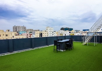 housr q city hyderabad near us consulate