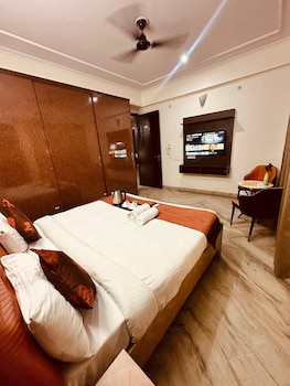 jpm suites noida 70